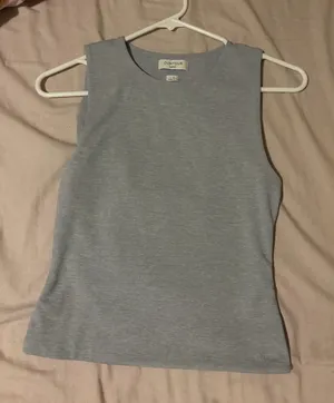 Aritzia Contour tank thumbnail 1