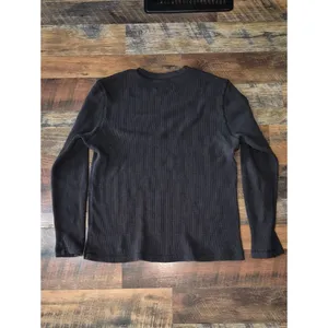Everlane Black Waffle Thermal Top Medium Crew thumbnail 6