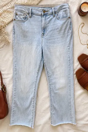 7 For All Mankind Light Wash Cropped Bootcut Jeans Size 31 High Rise Raw Hem‎ thumbnail 1