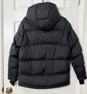 Quince Black Hooded Puffer Jacket Women’s S Quilted Winter Coat Outdoor Travel Gorpcore thumbnail 3