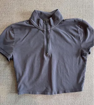 Aritzia TNA Crop Tee thumbnail 1