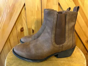 Maurices Boots Womens 7M Abigail Ankle Chelsea Booties Brown Faux Leather thumbnail 3