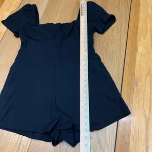 Princess‎ Polly Black Linen Blend Square Neck Puff Sleeve Romper Size US 4 thumbnail 3