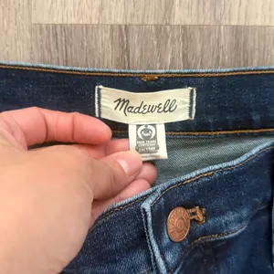 Madewell Dark Blue Flare Jeans Size 30 Mid Rise Kick Out Denim thumbnail 3