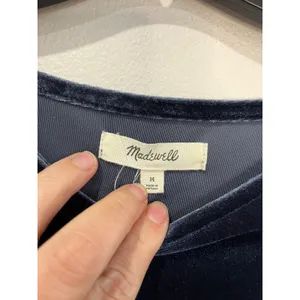 Madewell‎ Velvet Short Sleeve Crew Top Soft Touch Holiday Party Navy Blue M thumbnail 3