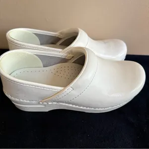Dansko‎ White Leather Slip Resistant Clogs Nurse’s Shoes Women 36 thumbnail 3