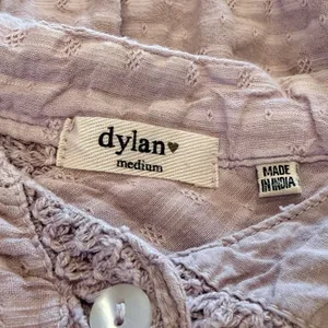 Dylan Womans Boho Patchwork Top Size M Cottage Prairie Victorian Crochet Lilac thumbnail 7