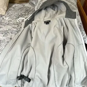 Kirkland Signature fleece lined zip up hoodie jacket. Size Medium. thumbnail 5