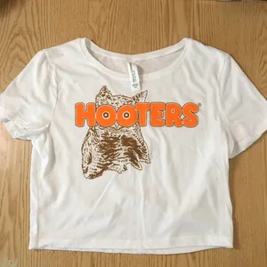 Hooters New Super Sexy Girl Crop Top white Size XSmall/Small thumbnail 1