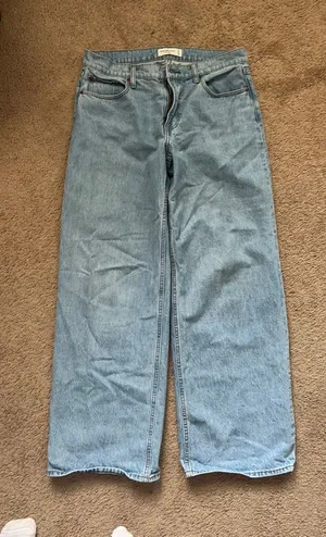 Abercrombie Ultra Loose Low-Rise Jeans thumbnail 1