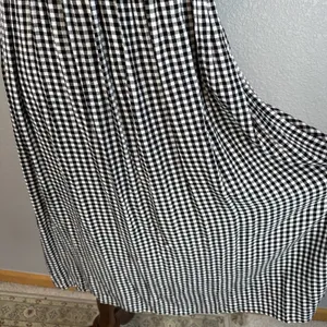 Bardot‎ Cindy Off Shoulder Midi Dress Size 6 S Black Gingham Smocked Babydoll thumbnail 3