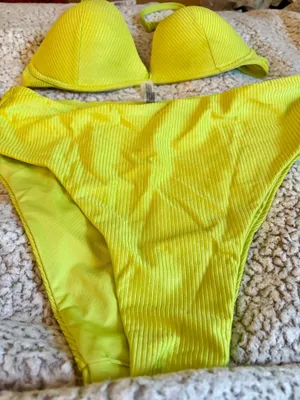 Victoria’s Secret neon bikini thumbnail 2