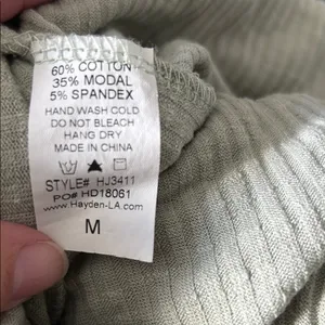 Hayden V-Neck Ribbed Tee - Light Green thumbnail 6