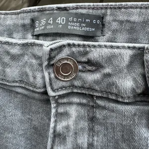 Primark Denim Co. Acid Wash Skinny Jeans in Gray Size 4 thumbnail 2