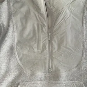 Lululemon‎ Fleece + Ripstop Hiking Pullover
Bone size 4 thumbnail 2