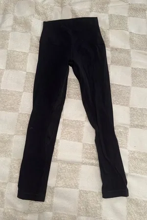 Lululemon‎ Align Crop 23"
Black size 0 thumbnail 1