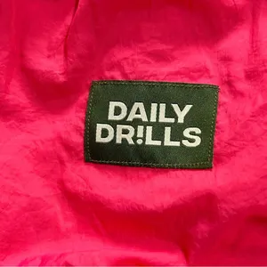 Daily Drills Bubble Crop Top Sports Bra Hot Pink XL Sporty Workout Active Casual thumbnail 7