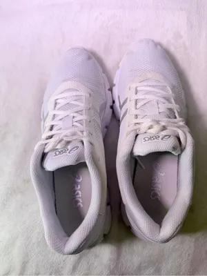 ASICS White Athletic Running Shoe with Gray Logo thumbnail 10