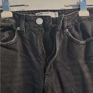 Garage Black Distressed Women Jeans thumbnail 4