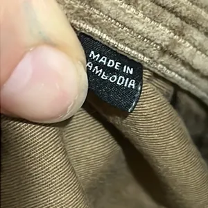 Uniqlo tan corduroy button up shirt thumbnail 8