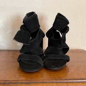 Jeffrey Campbell Despoina Black Heels‎ thumbnail 9