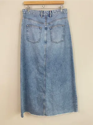 Anthropologie Pilcro Madi Front-Slit Denim Maxi Skirt Size 12 Boho-Western thumbnail 5
