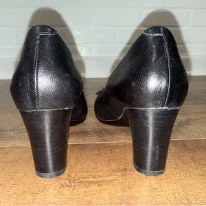Clarks Leather Heels Bow Accent Chunky Heel thumbnail 7
