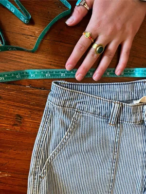 Universal Threads Blue and white striped sailor wide leg pants thumbnail 7