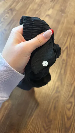 Lululemon Hotty Hot Shorts 2.5" thumbnail 4