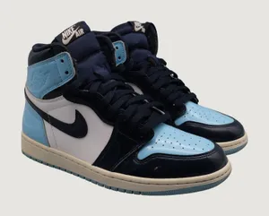 Nike Air Jordan 1 Retro High OG Blue Chill Patent Leather Womens 9 CD0461-401 thumbnail 1