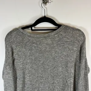 Abercrombie‎ & Fitch Womens Medium Silver Metallic Knit Pleated Hem Top NWT thumbnail 7