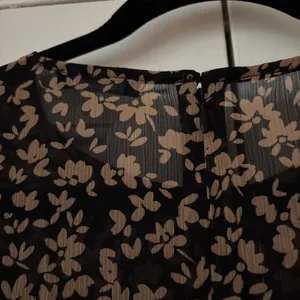 Tommy Hilfiger Crossover Hem Black Tan Floral Midi Dress‎ Sheer Chiffon Size 8 thumbnail 15