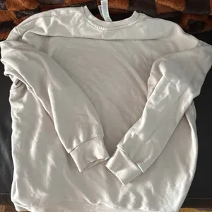 ALO chill crew neck thumbnail 4
