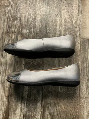 Comfortview Silver Ballet Flat with Silver Metallic Toe Size 10 Wide thumbnail 8