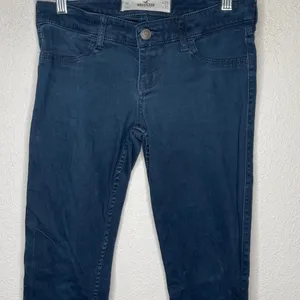 Hollister Jeans‎ thumbnail 2