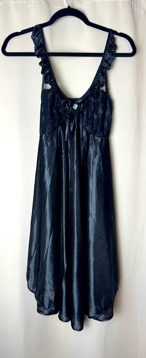 Women’s Black Source Unknown Nightgown with Lace thumbnail 1