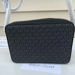 Black Jet Set Large East West Crossbody thumbnail 3