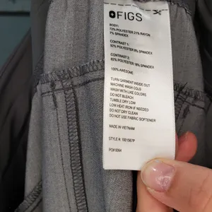 FIGS Kade Cargo Scrub Pants Womens XXLP Graphite Gray Medical Uniform thumbnail 3