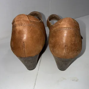 Taos‎ Stunner Brown Rustic Leather Mary Jane Clog Heel Bootie Pumps Shoes Size 7 thumbnail 4