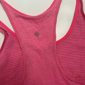 Lululemon Muscle Tank Sz 8 thumbnail 2