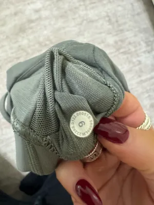 Lululemon Energy Bra *Medium Support, B-D Cup size 6 thumbnail 4