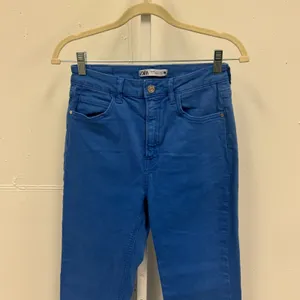 Zara High Waisted‎ Skinny Jeans Cobalt Blue Raw Hem Side Slit Women's Size 4 W26 thumbnail 3