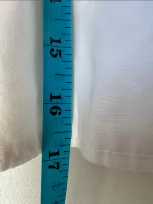 Abercrombie & Fitch White Puff Sleeve V-Neck Crop Top thumbnail 7