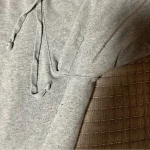 Brandy Melville grey  sweatpants thumbnail 4