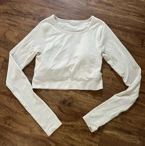 Lululemon Long Sleeve thumbnail 1