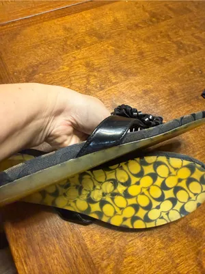 Coach Womens 8.5 M Suki Fringe Flower Sandals A8123 Skye Patent Black/Chesnut thumbnail 7
