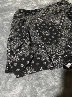 eye candy Black Paisley Skort Shorts thumbnail 3