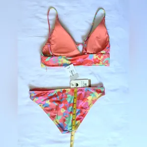 NWT Billabong Coast Is Clear Bikini Set - Multi - L/S thumbnail 8