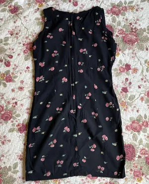 Fuccia Vintage Bodycon Floral Dress thumbnail 4