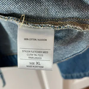 Carly Jean Los Angeles Fletcher Blue Jean Jacket Women’s XL thumbnail 9